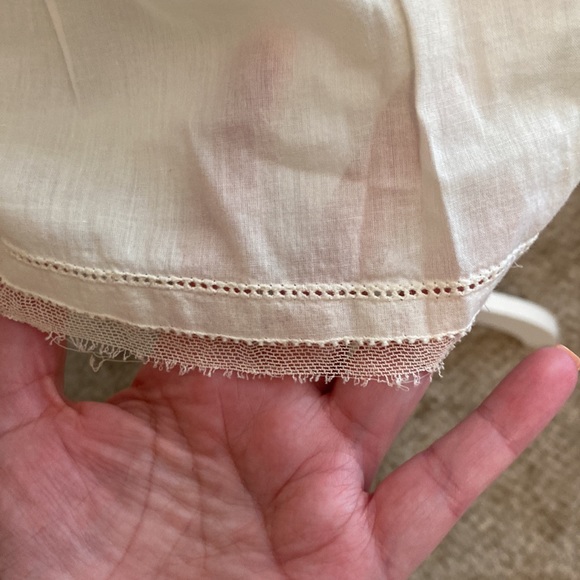 Elie Tahari Tunic with beaded bench collar - Picture 4 of 7